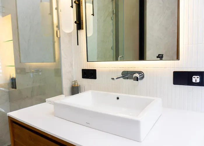فيلة Lux Seis 3br